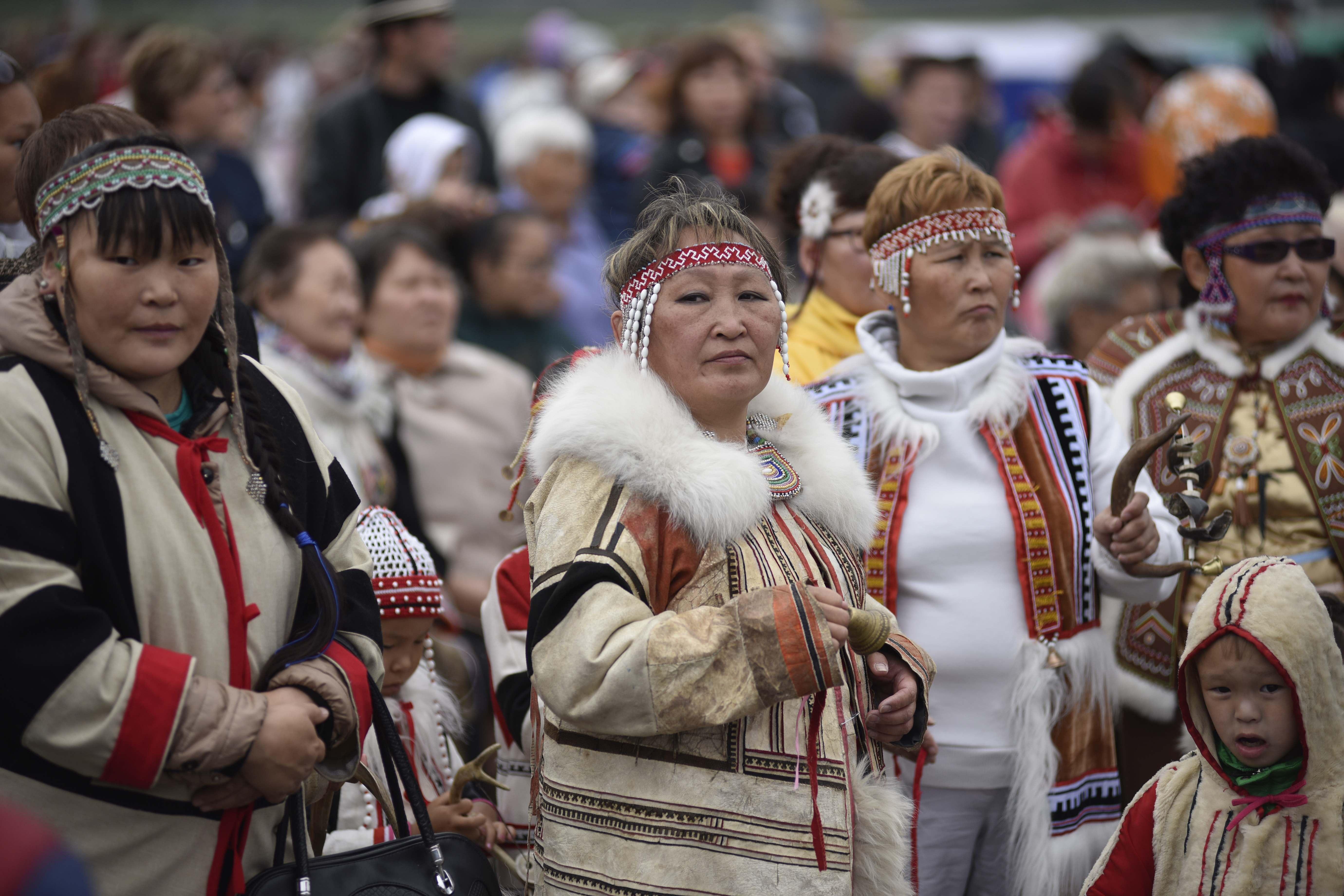 Какой народ считается коренным народом оренбургского. Коренные народы. Разные народы. Жители дальнего Востока. Этнос разных народов.